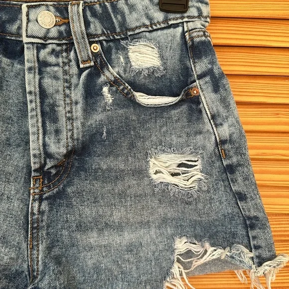 wild fable denim distressed highest rise shorts - Picture 2 of 5